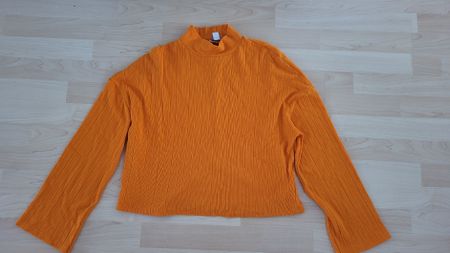 cropped hüftlanger Pullover orange Grösse M 