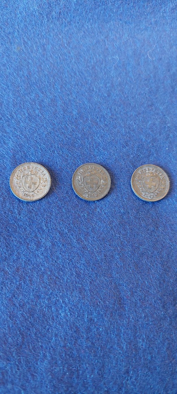 Tutti le monete: 3 St.Antike Münzen 1 Rappen Zn. – Usato da Matten b. Interl venduto da siben01