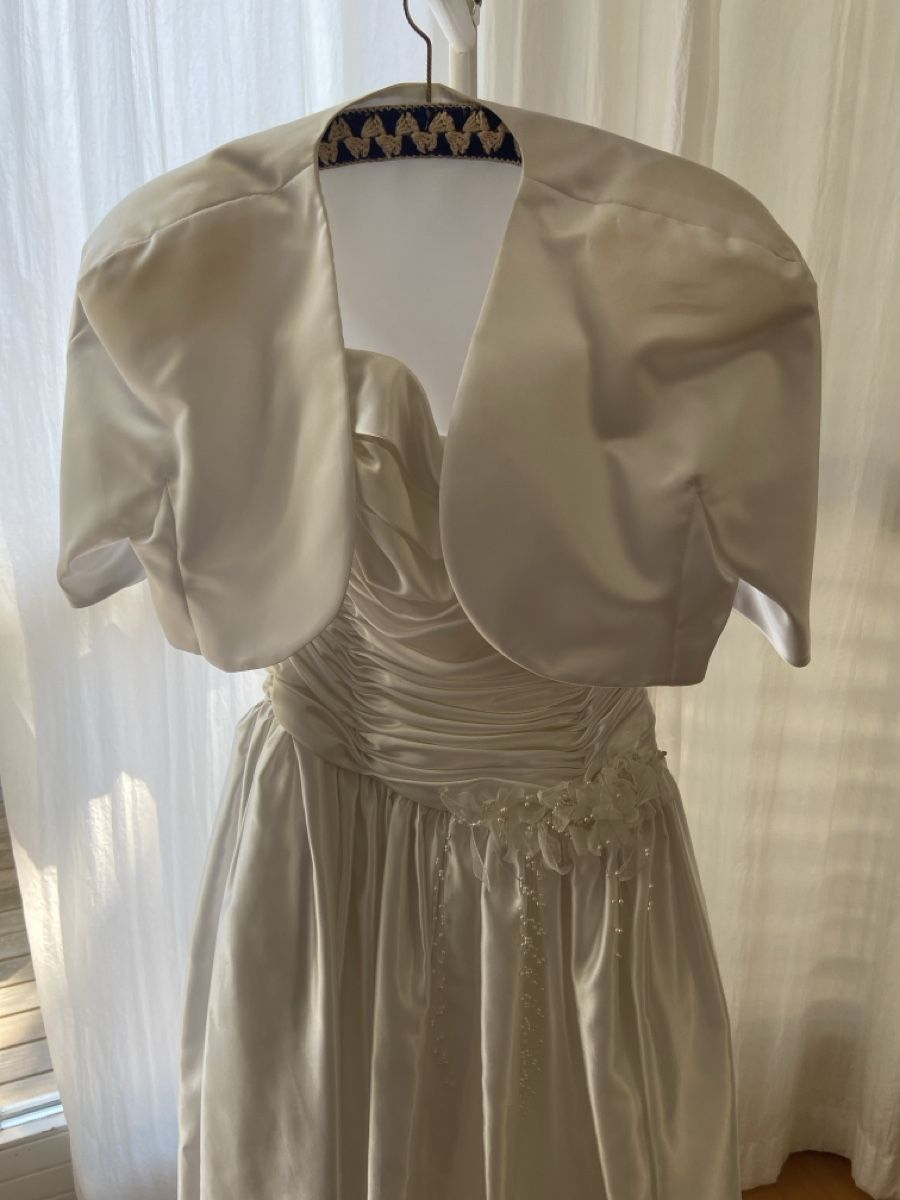 Kleider: Brautkleid, ärmellos, schulterfrei – Gebraucht aus Endingen von meier_th61 1