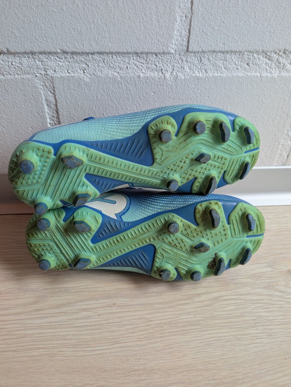 Puma Scarpe per ragazzi: Fussballschuhe Puma Gr. 33 – Usato da Nods venduto da BieneS 2