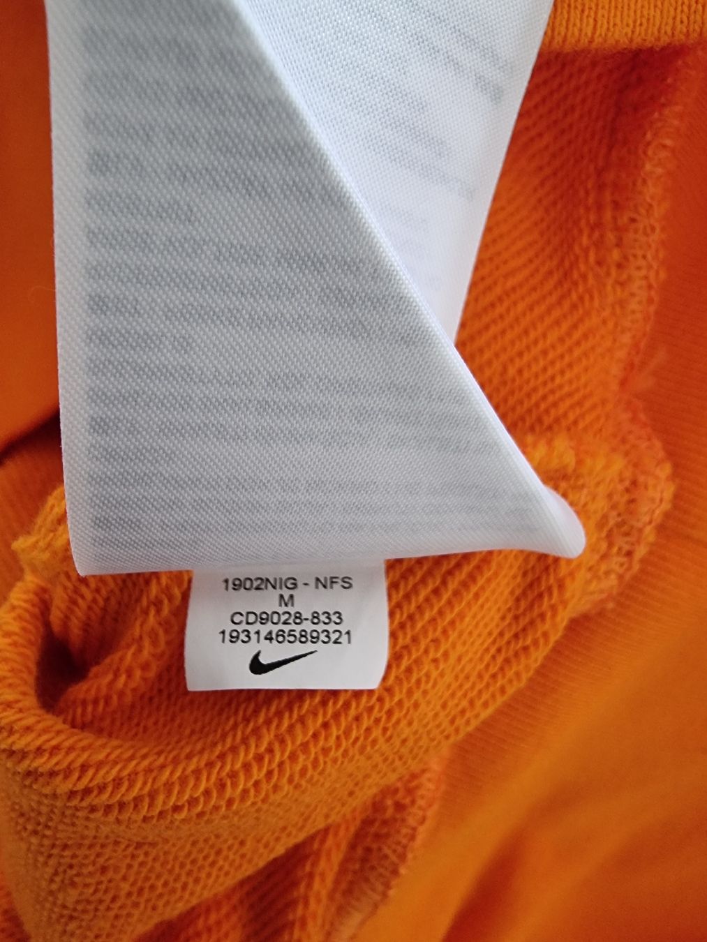 Nike Pullover & Sweatshirts: Nike Sweatshirt Orange Gr. M Crop Top Look – Gebraucht aus Goldach von Cooky2011 6