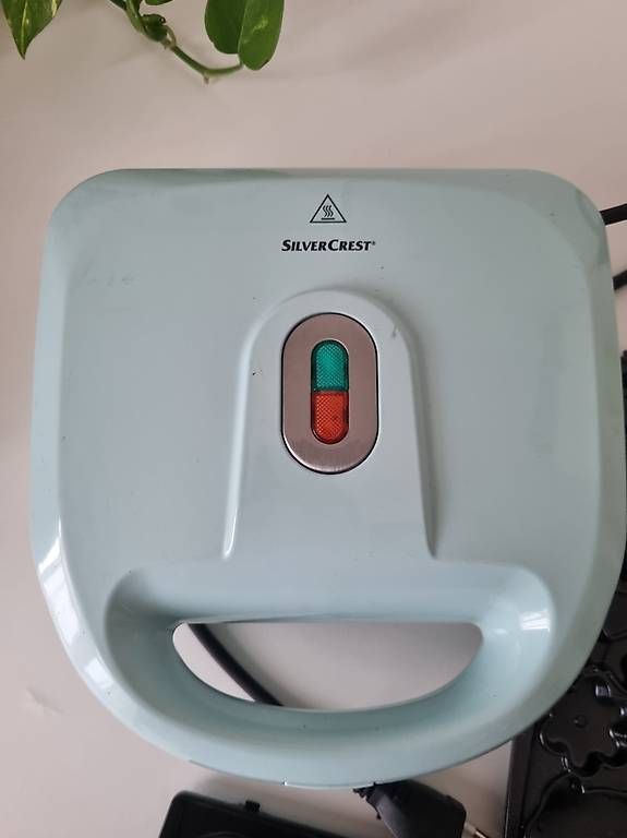 SilverCrest Elettrodomestici da cucina: Silvercrest Waffeleisen mit Wechselplatten – Usato da Basel venduto da cmattich 2