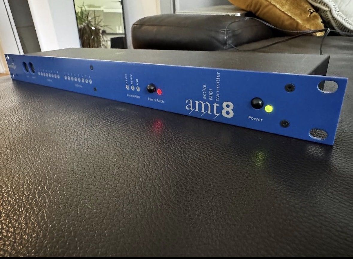 Strumenti musicali: Emagic AMT8 - 8x8 Midi Interface USB – Usato da Zürich venduto da 1cut2