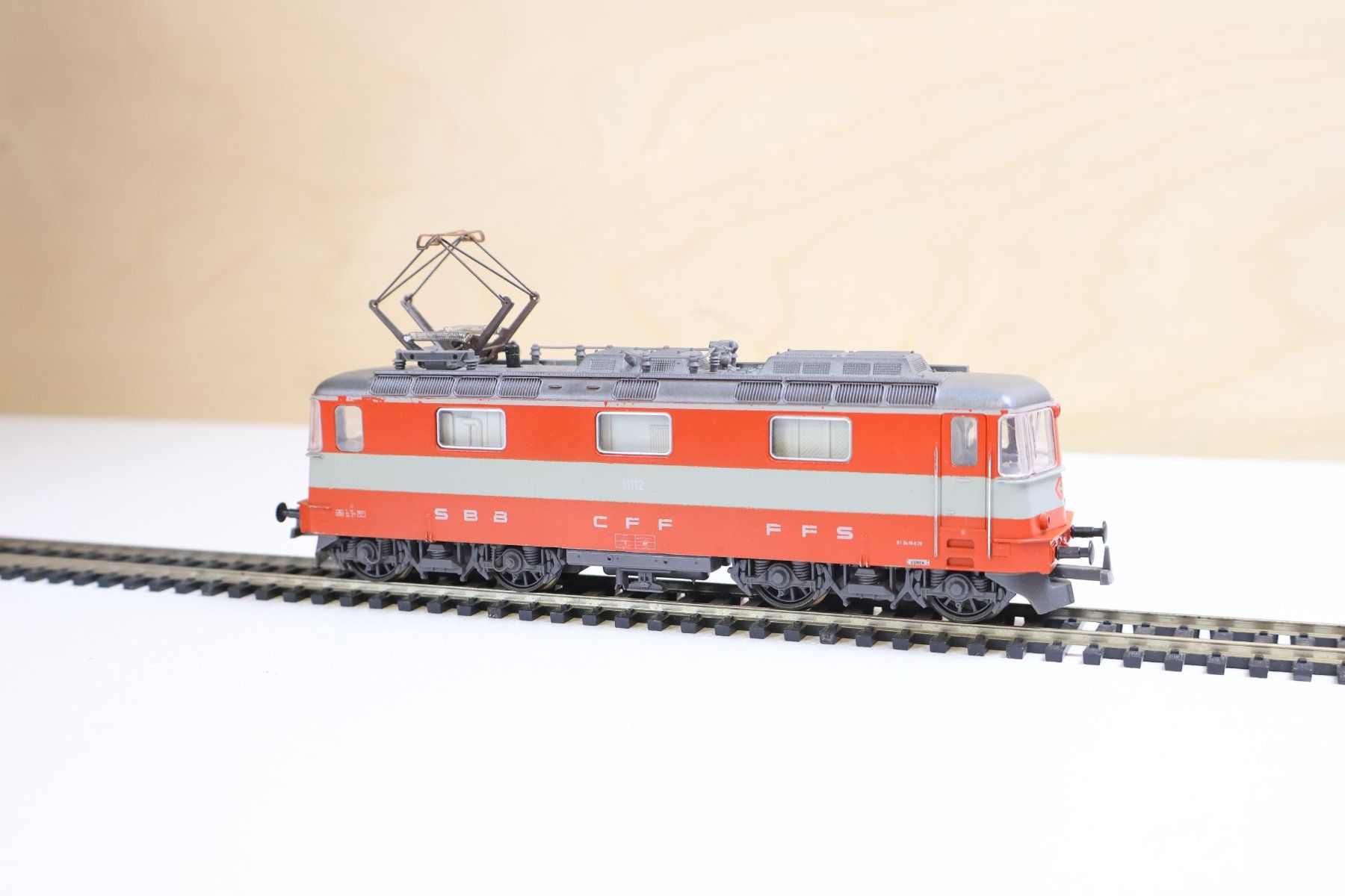 Lima Modellini di ferrovie: Lima SBB Re 4/4 E-Lok - Digital "Swiss-Express" - H0 DC – Usato da Winterthur venduto da Monstera 1