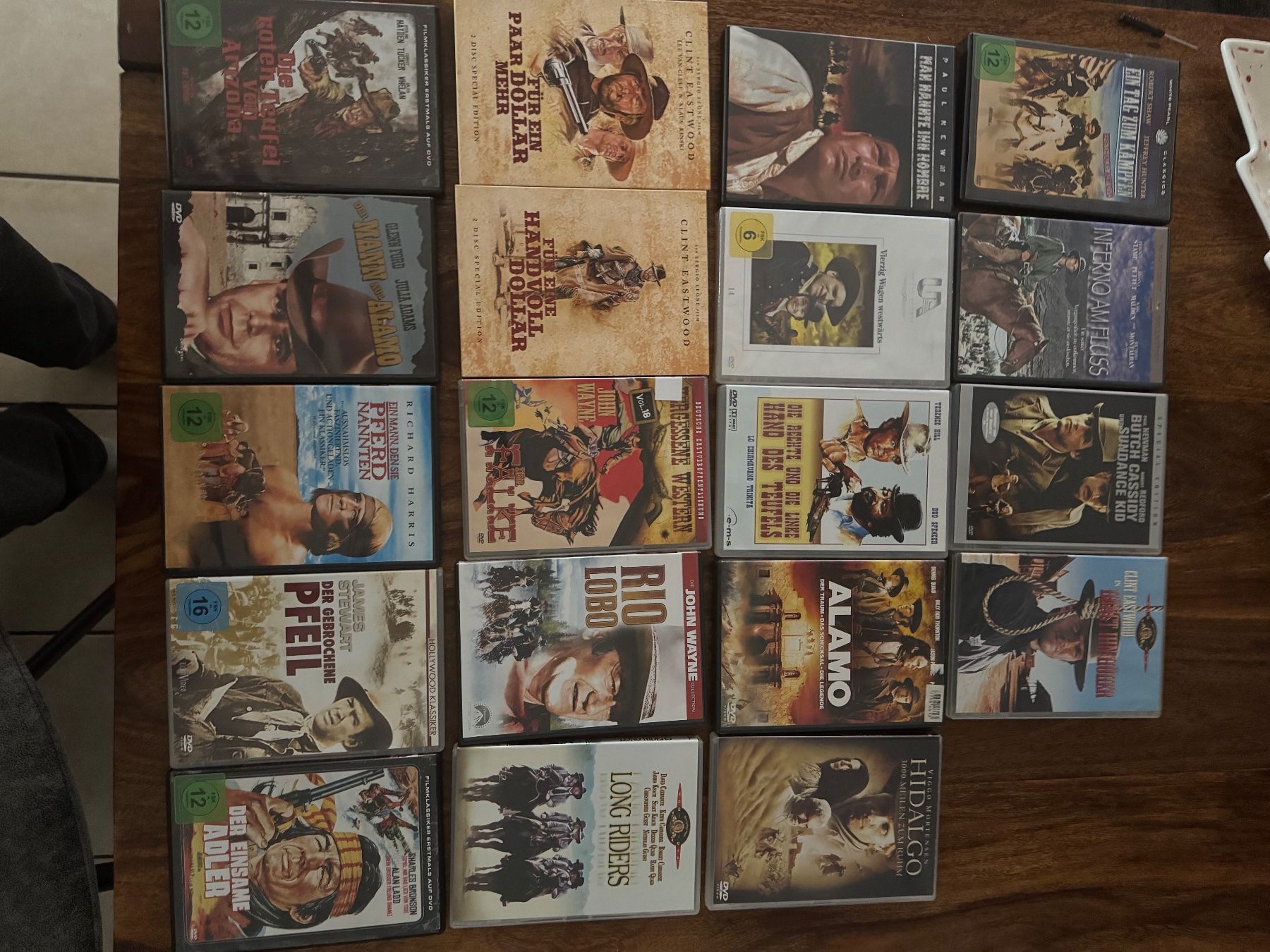 Tutti i DVDs: 19 DvD Western Klassiker – Usato da Buchs SG venduto da Urslee0 1
