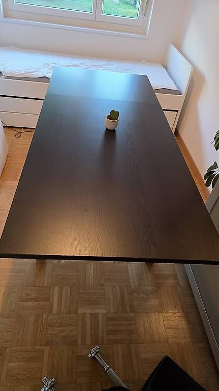 Tavoli: IKEA Bjursta Ausziehtisch Schwarz  – Usato da Zürich venduto da erz_j869