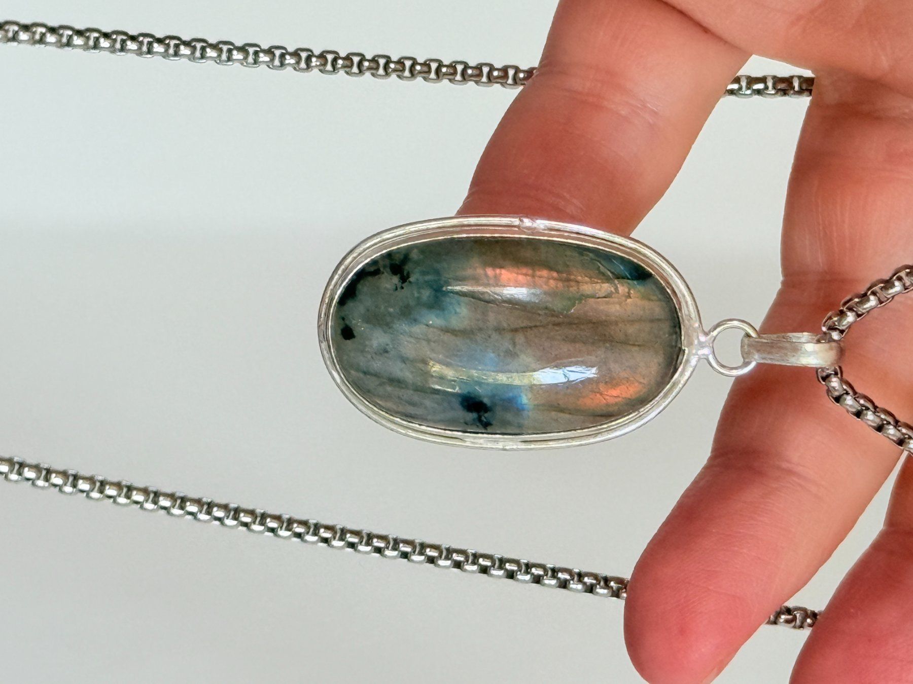 Catenine: Collier labradorite, élégant et tendance ✨ – Nuovo e nell'imballaggio originale da Genève venduto da AWWA 3
