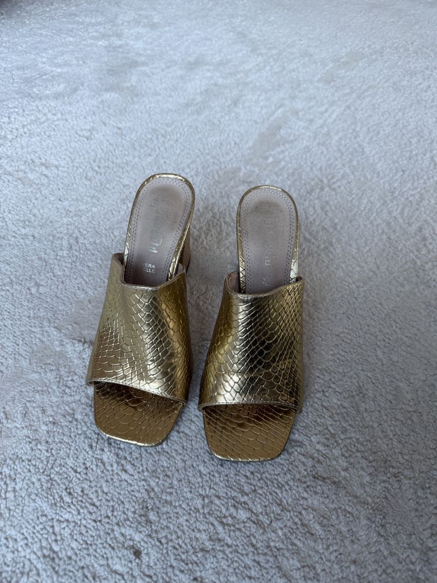 Scarpe da donna: Gold mules, size 37 – Usato da Dübendorf venduto da ilianalou 2