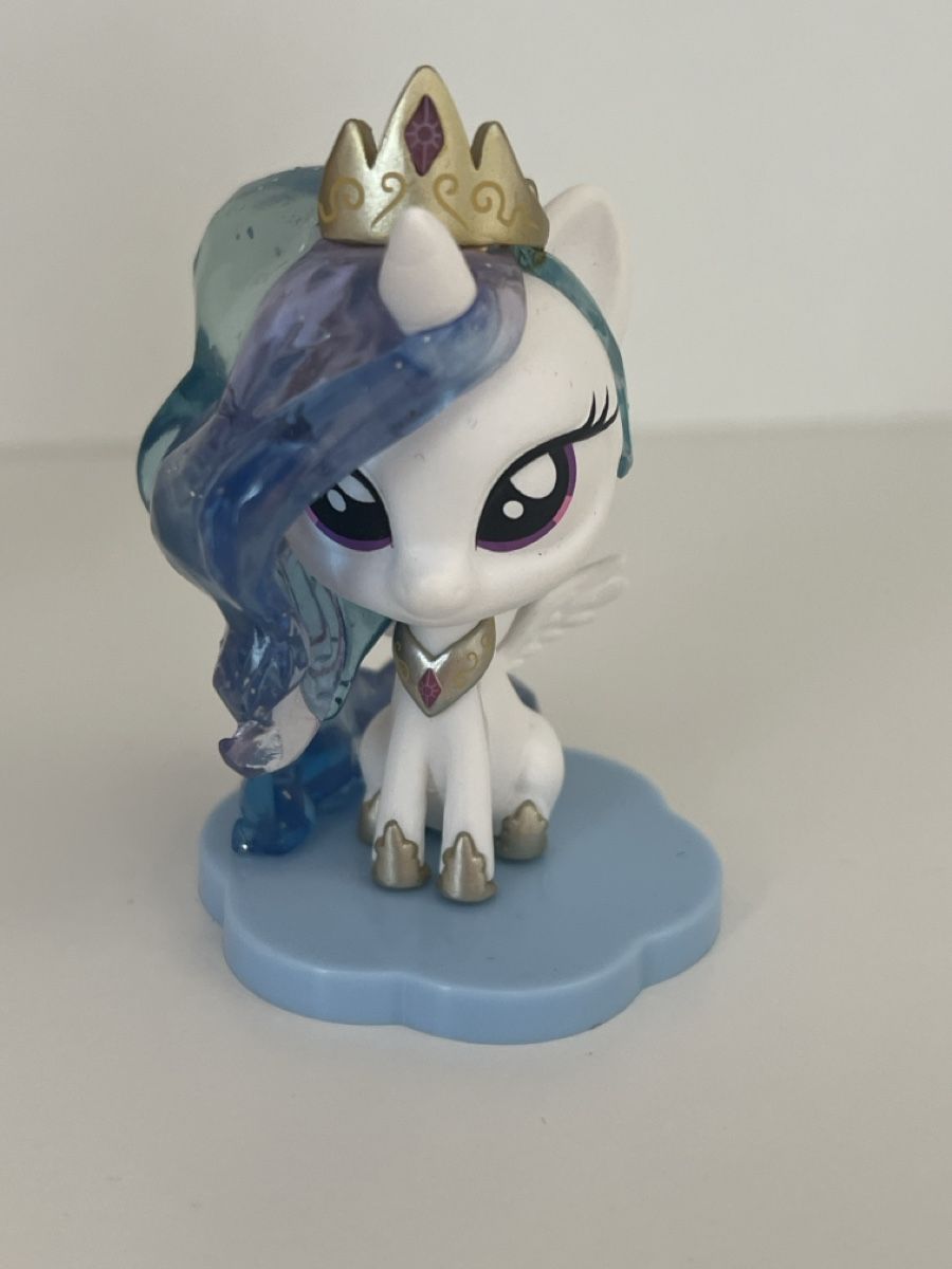 Hasbro Statuette: My little pony small figure celestia  – Usato da Zuchwil venduto da PonyPopArt