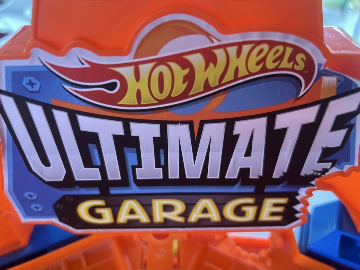 Hot Wheels Giocattoli: Hot Wheels Garage – Usato da Horgen venduto da Epinas 9