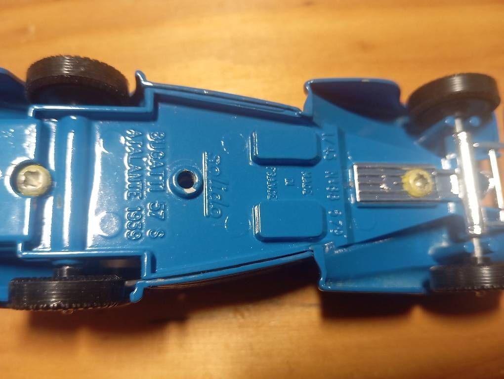 Bugatti Modellautos: 1939 Bugatti 57 S – Gebraucht aus Basel von Petergunn 3
