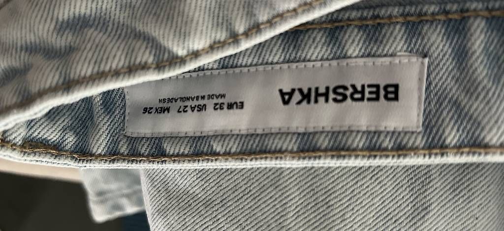 Jeans: Shorts Jeans  – Gebraucht aus Frauenkappelen von ann_65rk 2