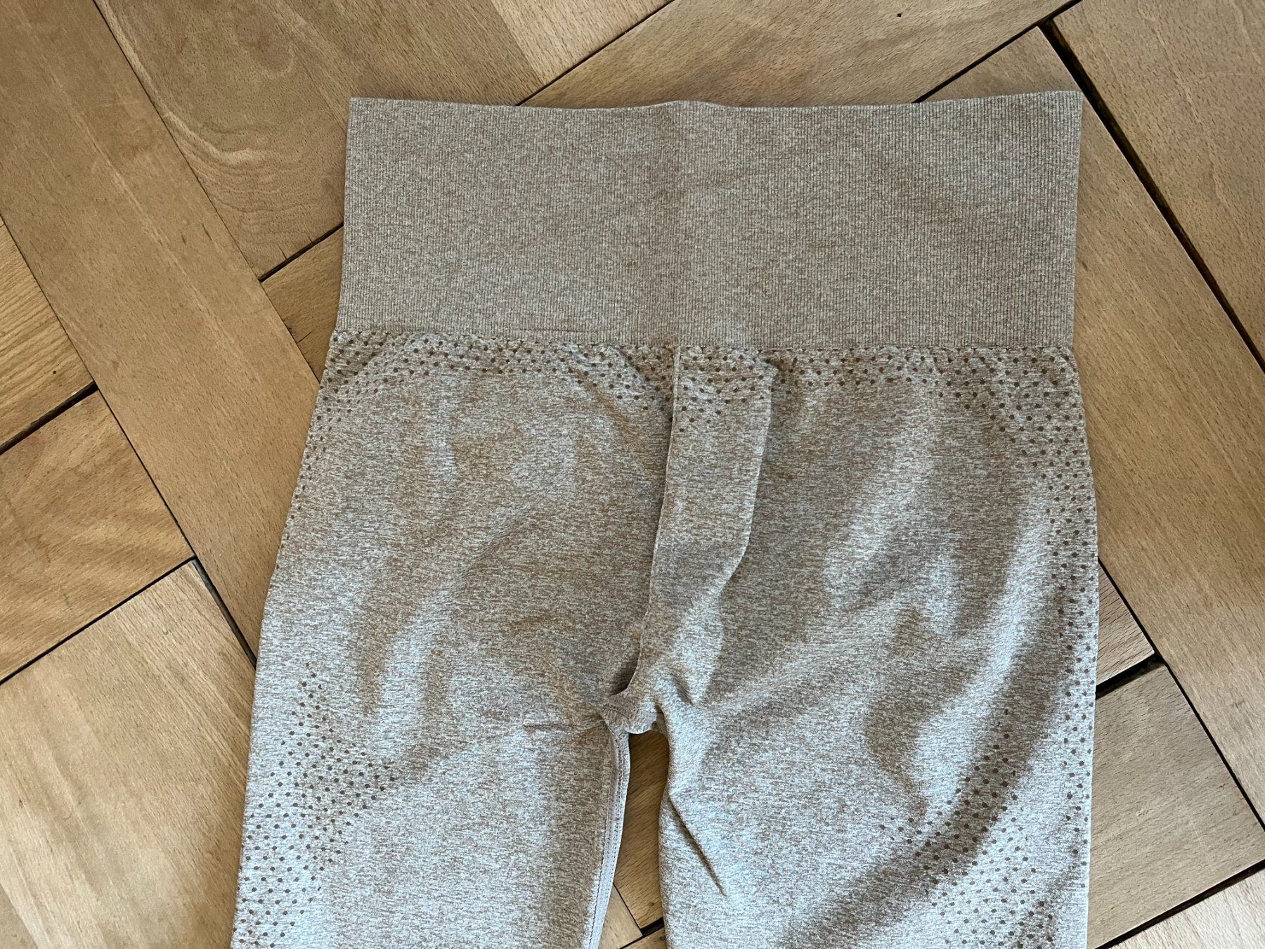 H&M Leggings: H&M Seamless Leggings Tights beige – Usato da Zürich venduto da its-love 3