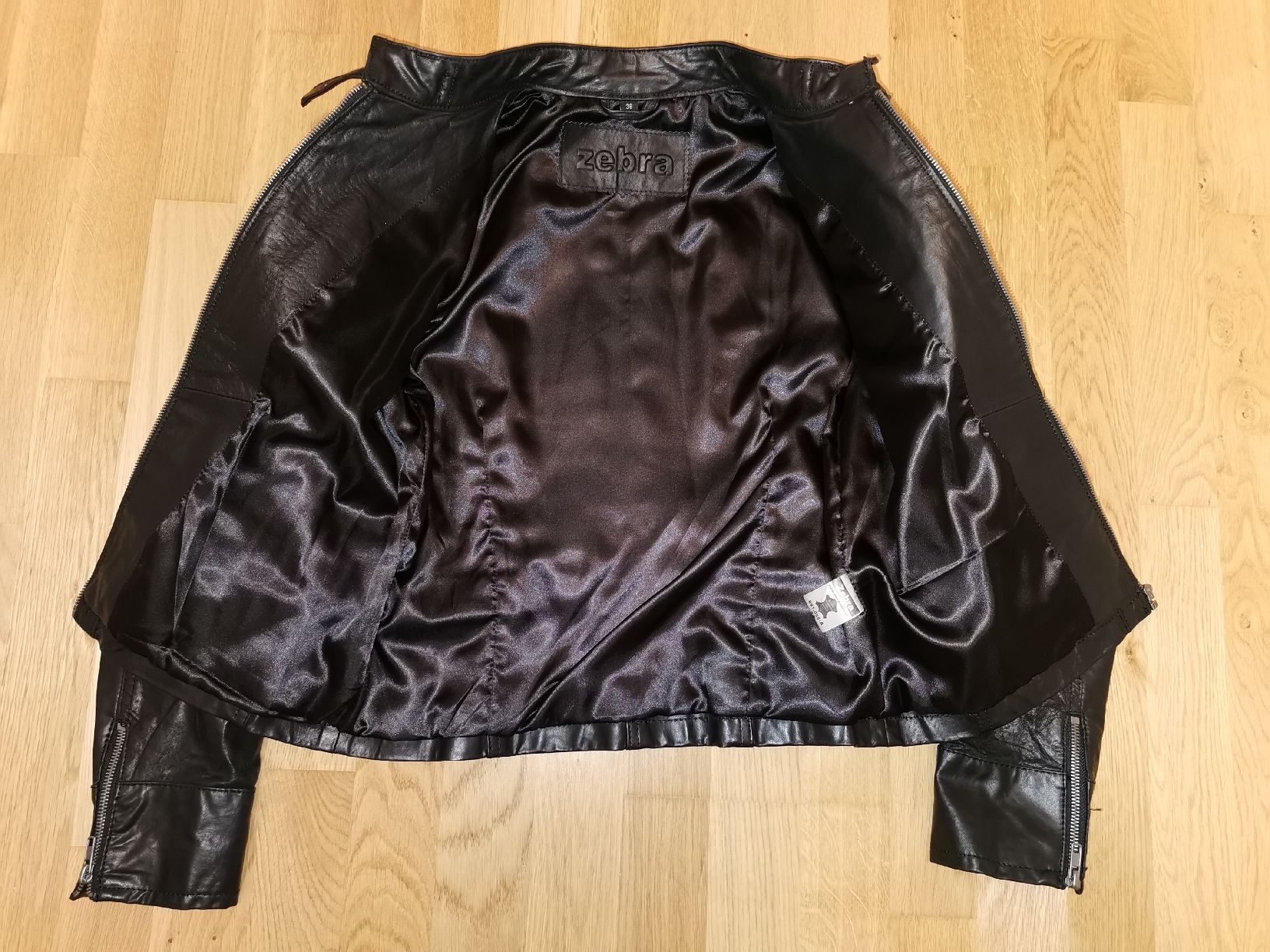 Zebra Giacche: Damen Lederjacke Bikerstyle Grösse 38 – Usato da Zeglingen venduto da Vanillacoke 6