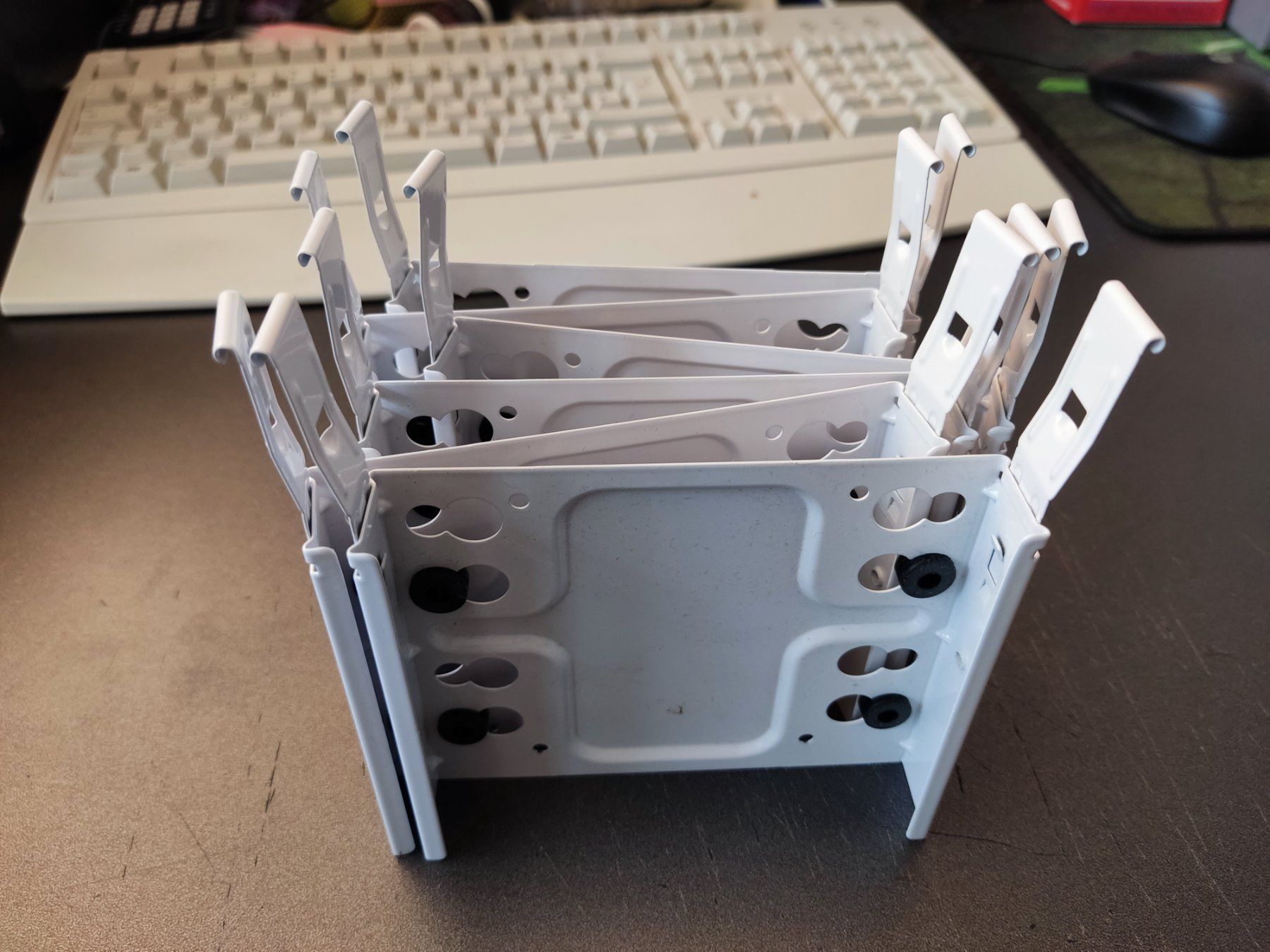 Gehäuse: Fractal Define Festplatten Caddies weiss caddy – Gebraucht aus Thundorf von  3