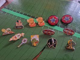Lot de pin's des années 90