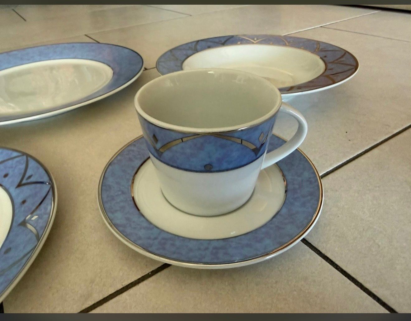 Geschirrsets: Geschirr blaue Musterung – Gebraucht aus Eschenbach SG von sar_hw8f 3