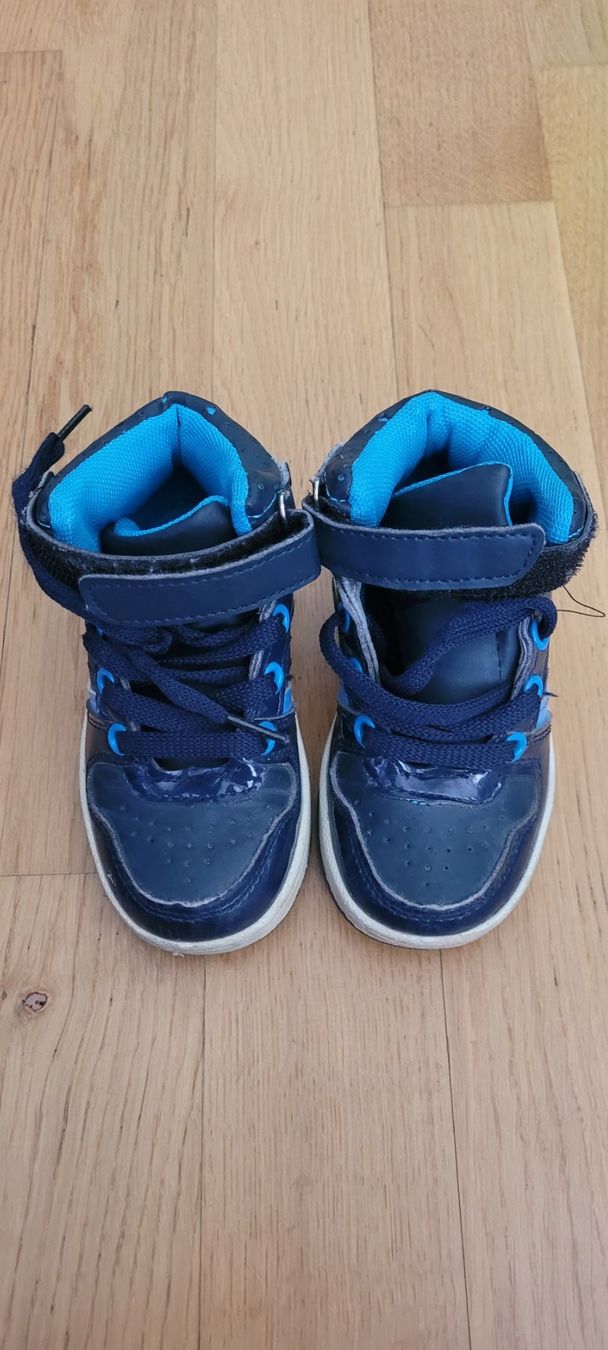 Scarpe per ragazzi: Basket haute garçon taille 22 – Usato da Gland venduto da Mezo81010