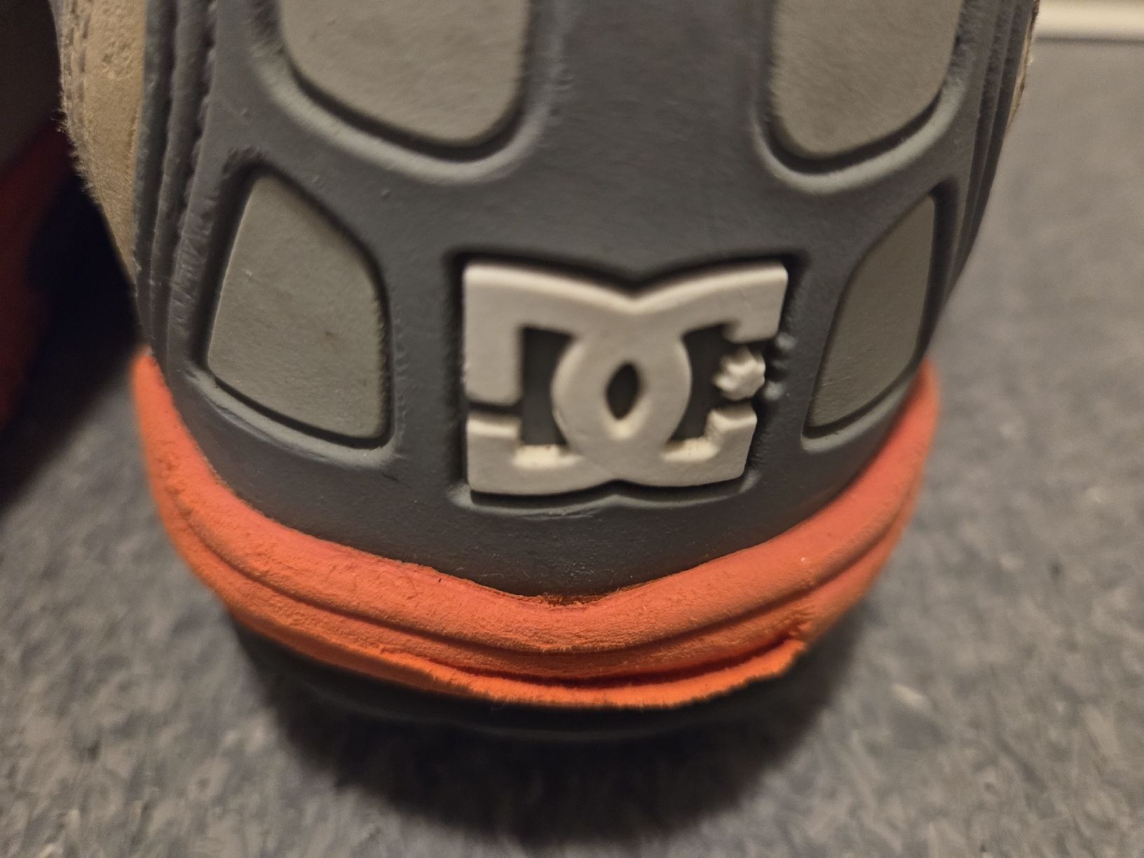 Scarpe da uomo: DC Snowboard Boots US 9.5 mit Reebok Pump-System – Usato da Wilderswil venduto da bir_7xhm 5