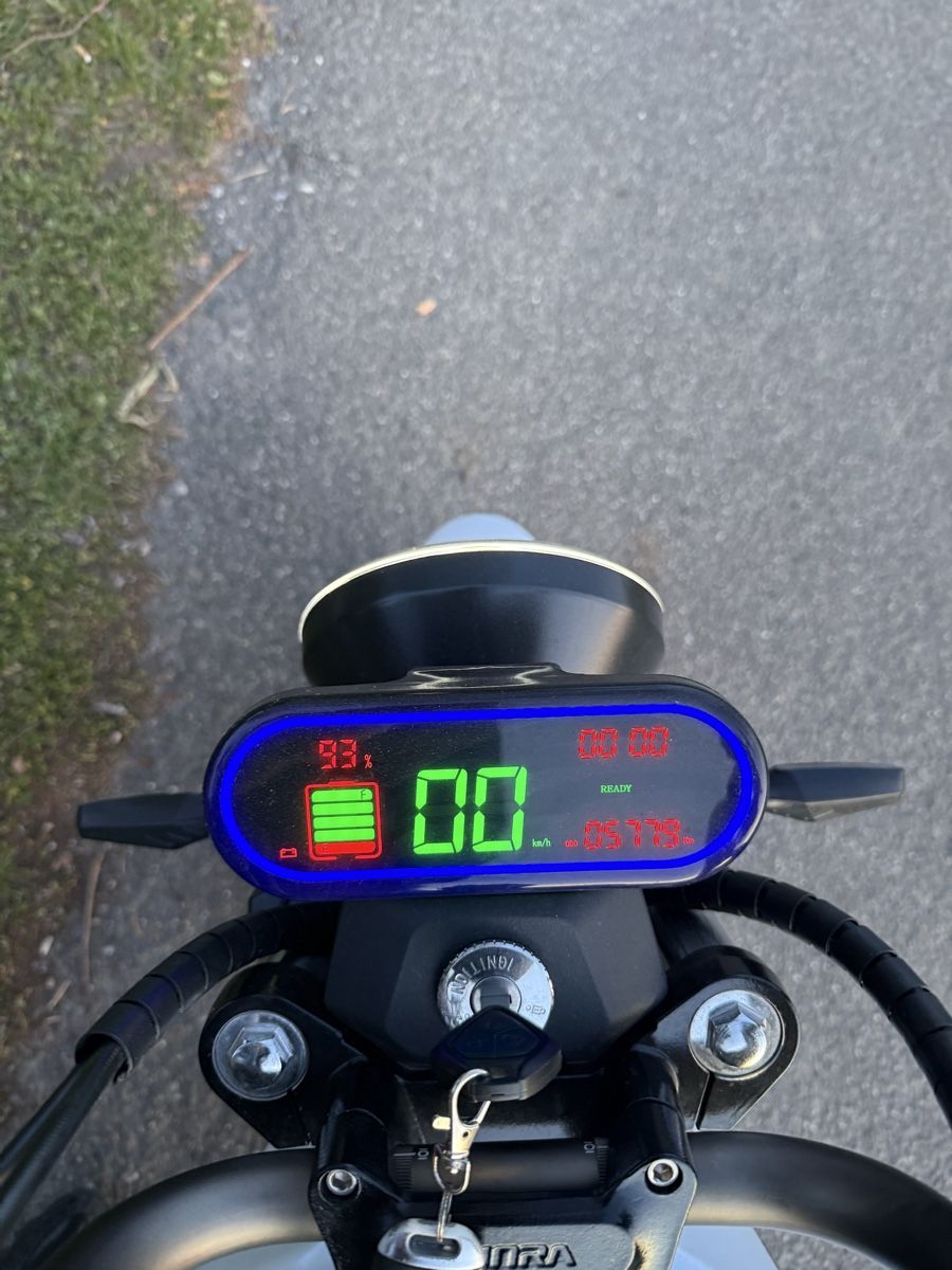 Scooters: Miku max – Gebraucht aus Pfäffikon ZH von m.2345mh 5