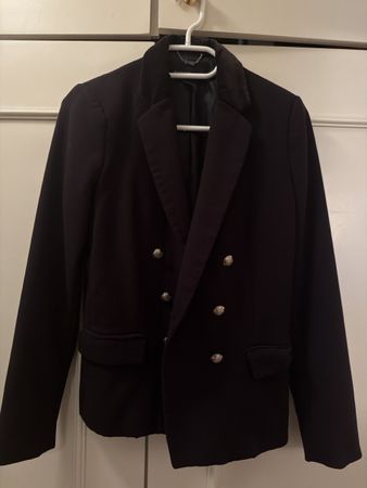 Blazer Mango noir avec col velours 