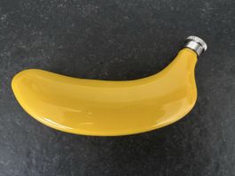 Flachmann Bananenform, neu und ungebraucht 