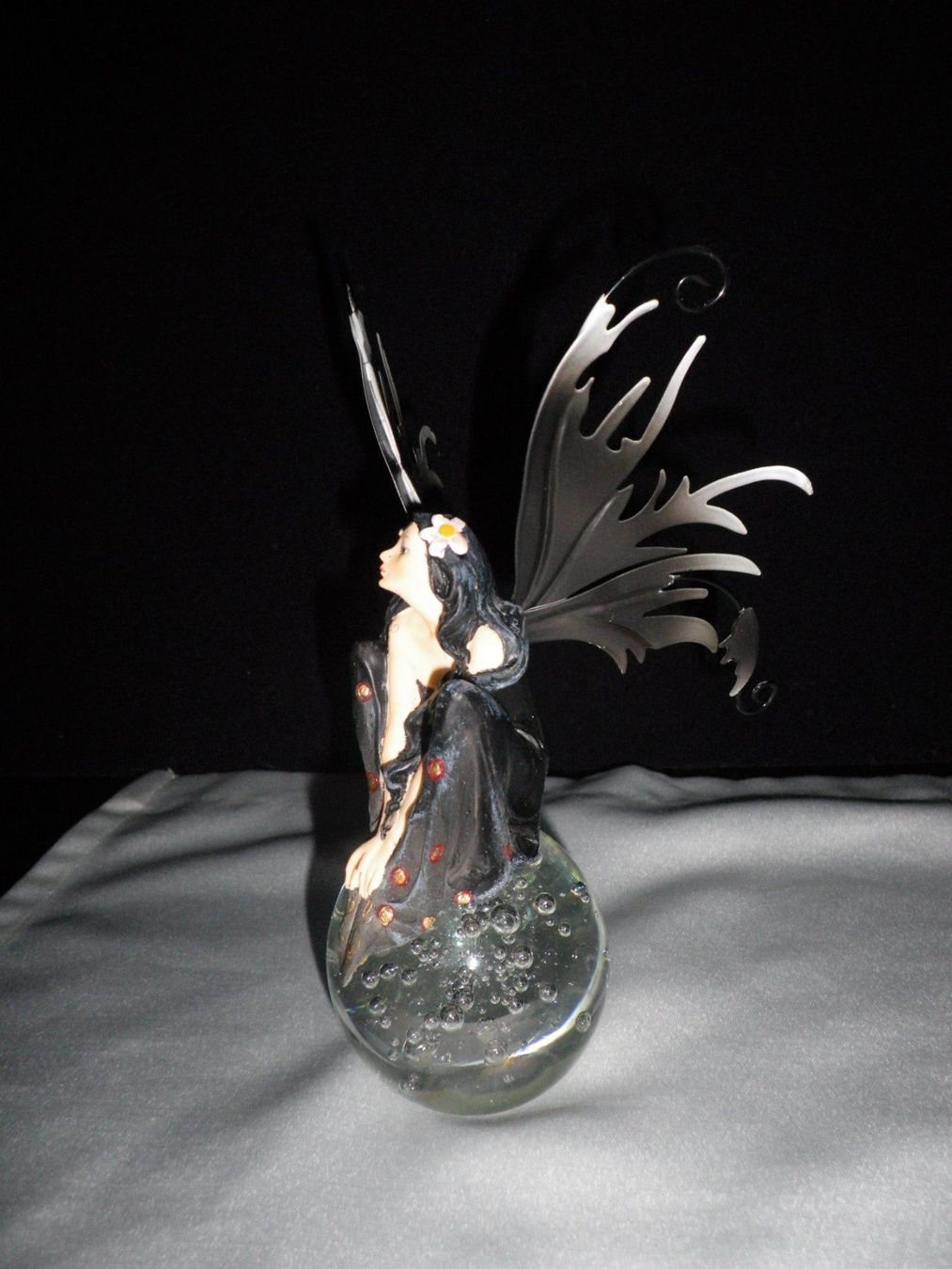 Statuette: Nacht - Elfe auf Glaskugel – Nuovo (secondo la descrizione) da Reinach BL venduto da Annodomini 2