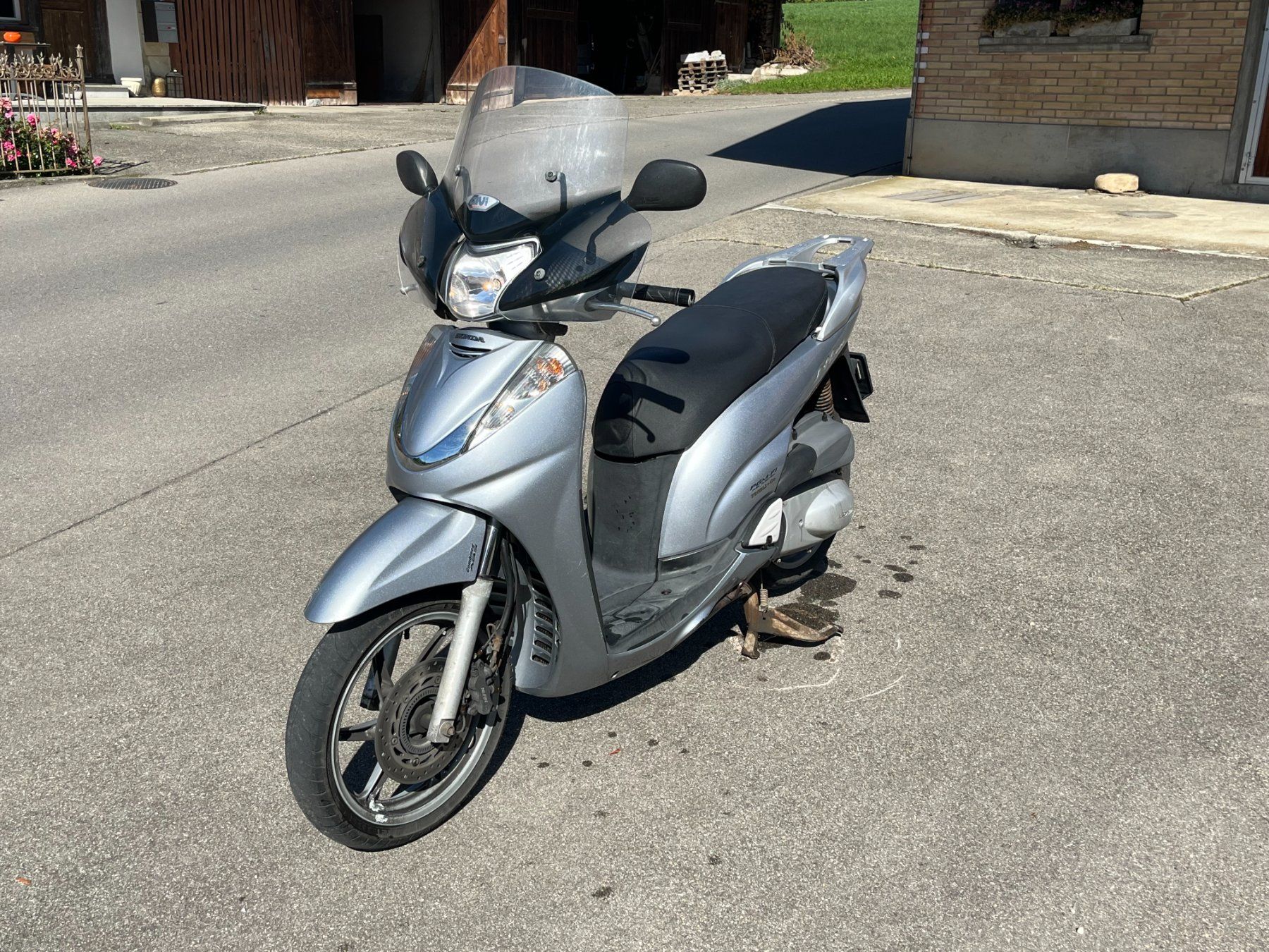 Honda Scooter: Honda SH300A Roller – Usato da Grossaffoltern venduto da Arnibald