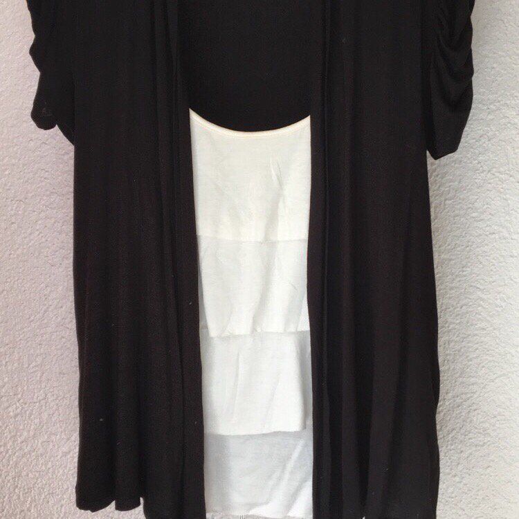 Camicette: 013 schwarze Bluse – Usato da Sion venduto da NoblesOfHelvetia
