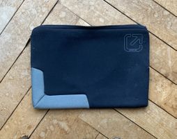 Neuwertige Second Skin Laptophülle für 16-17“ Laptops