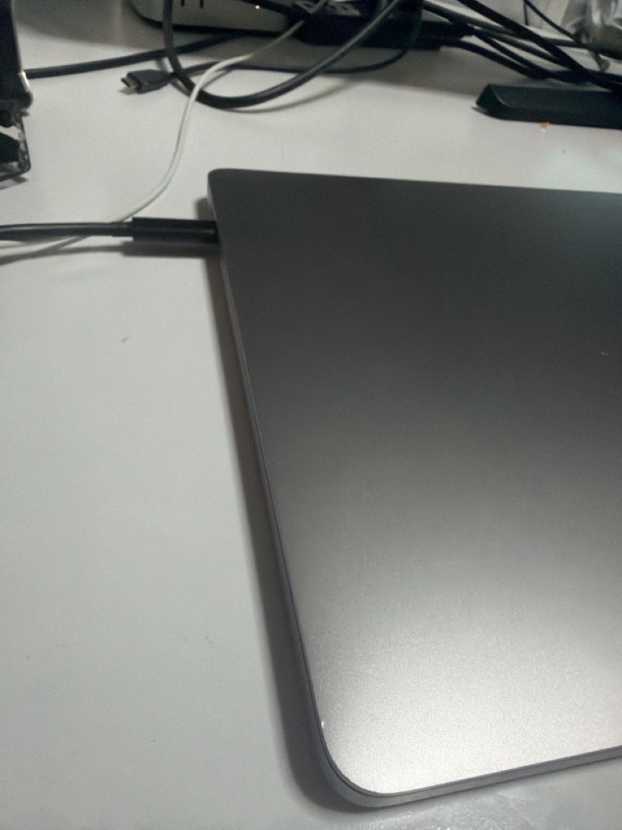 Apple Notebook: Apple MacBook Pro 16 space grey – Usato da Zürich venduto da oli_k9tl 4