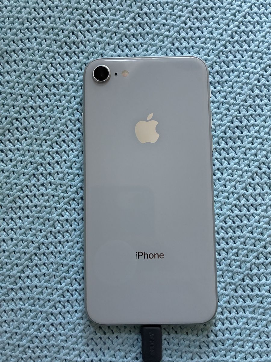 Apple Handys / Smartphones: iPhone 8 256gb weiss – Neu (gemäss Beschreibung) aus Basel von baloon8 5