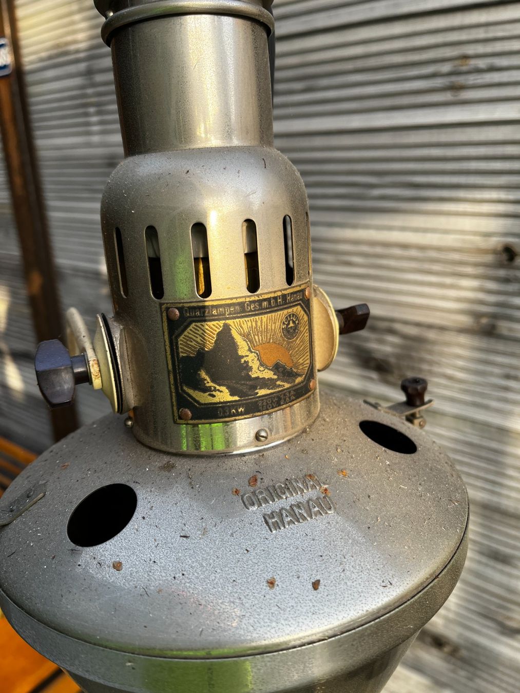 Lampade: Antike Quarzlampe Original Hanau – Usato da Feuerthalen venduto da danielspycher 4