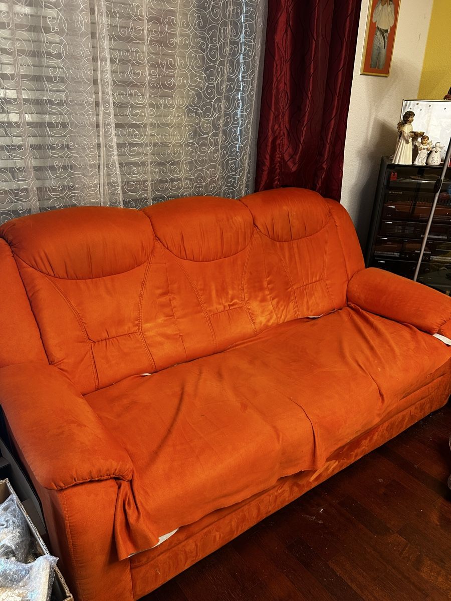 Divani: Sofa und Hocker orange gebrauchter Zustand – Usato da Winterthur venduto da sel_96qk