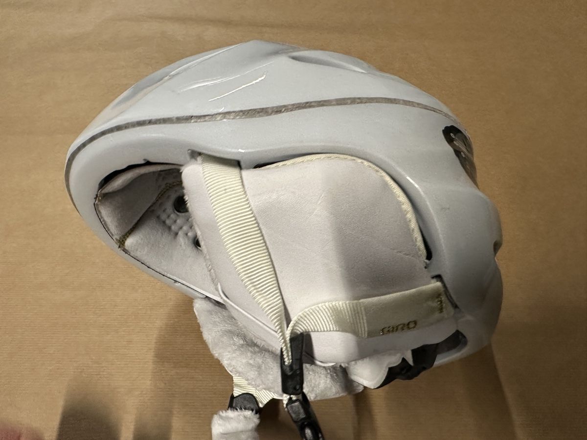Giro Caschi: Giro Ski snowboard helm – Usato da Alpnach-Dorf venduto da Skai0 2