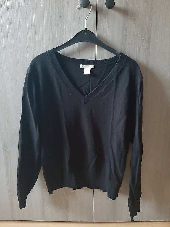 H&M Maglioni & Felpe: H&M Basic Pullover Gr. XS Schwarz – Usato da Marthalen venduto da Jenny.Z