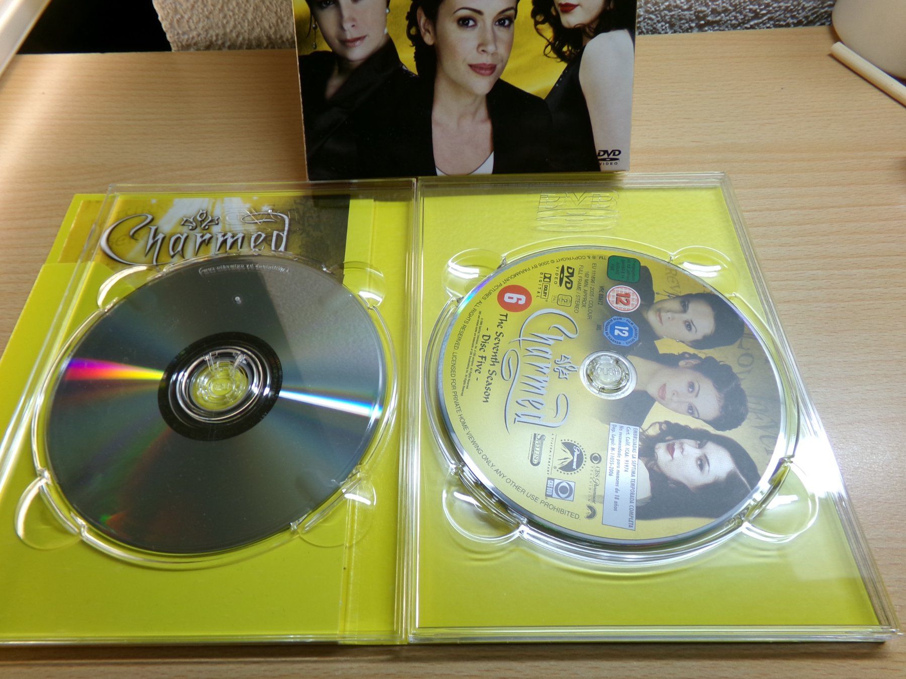 Tutti i DVDs: Charmed Staffel 7.2 – Usato da Hombrechtikon venduto da Maloev17 3