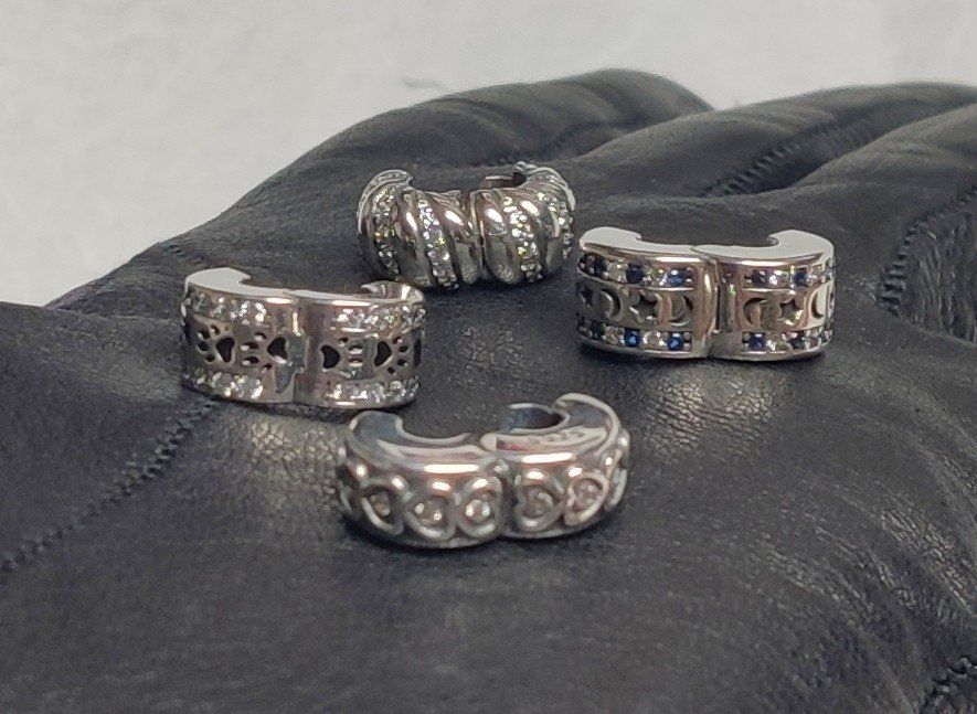 Pendentifs: Charms kompatibel mit Armband. – Neuf avec emballage d'origine à Lamboing par qtr_5sg5 2