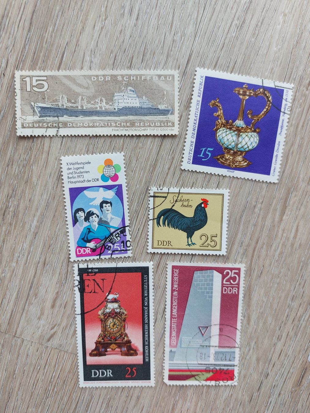 Alle Briefmarken: DDR, diverse 15ct Marken – Gebraucht aus Bazenheid von Huzi60