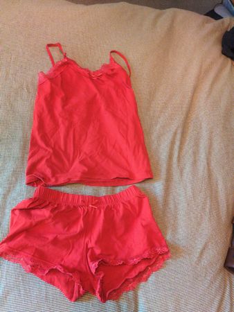 Rot-rotes Sommer-Schlafanzug-Set Gr. S