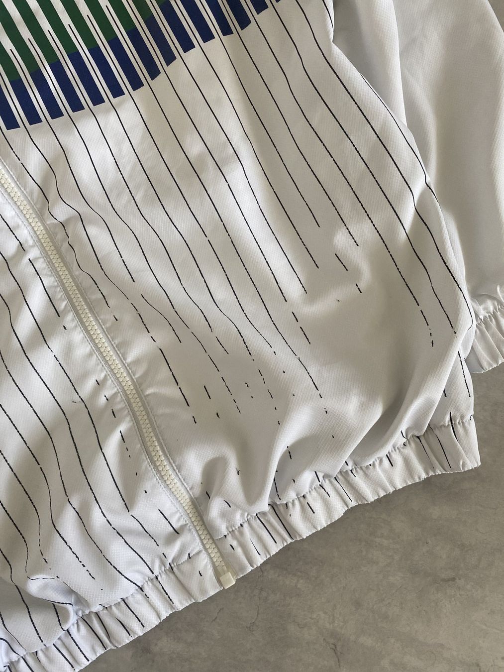 Lacoste Vestes: Lacoste Vintage Lacoste Trackjacket White – D'occasion à Wald ZH par Drue36sechs 3