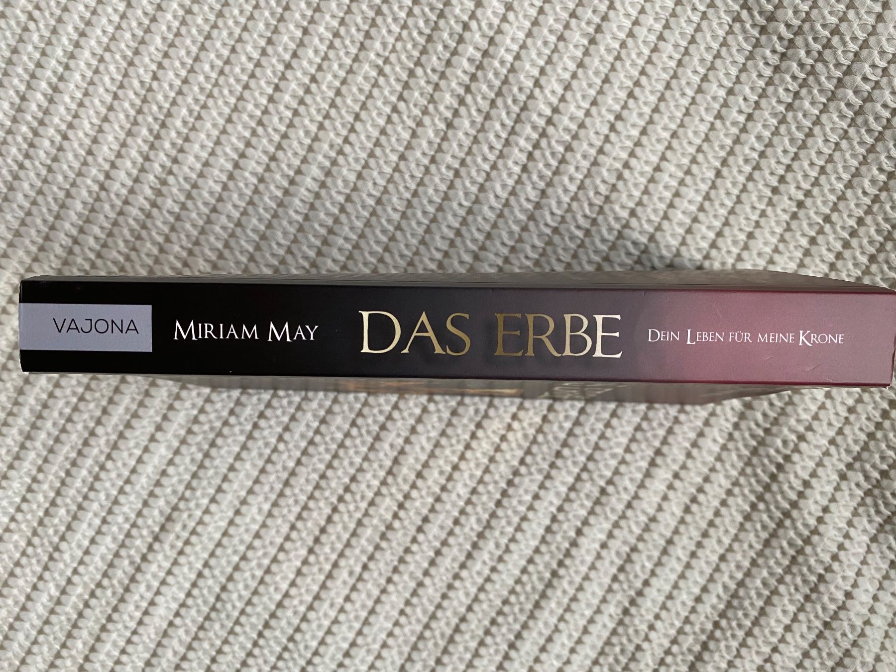 Libri: Das Erbe, Vajona Verlag – Nuovo (secondo la descrizione) da Sevelen venduto da gig_py92 2