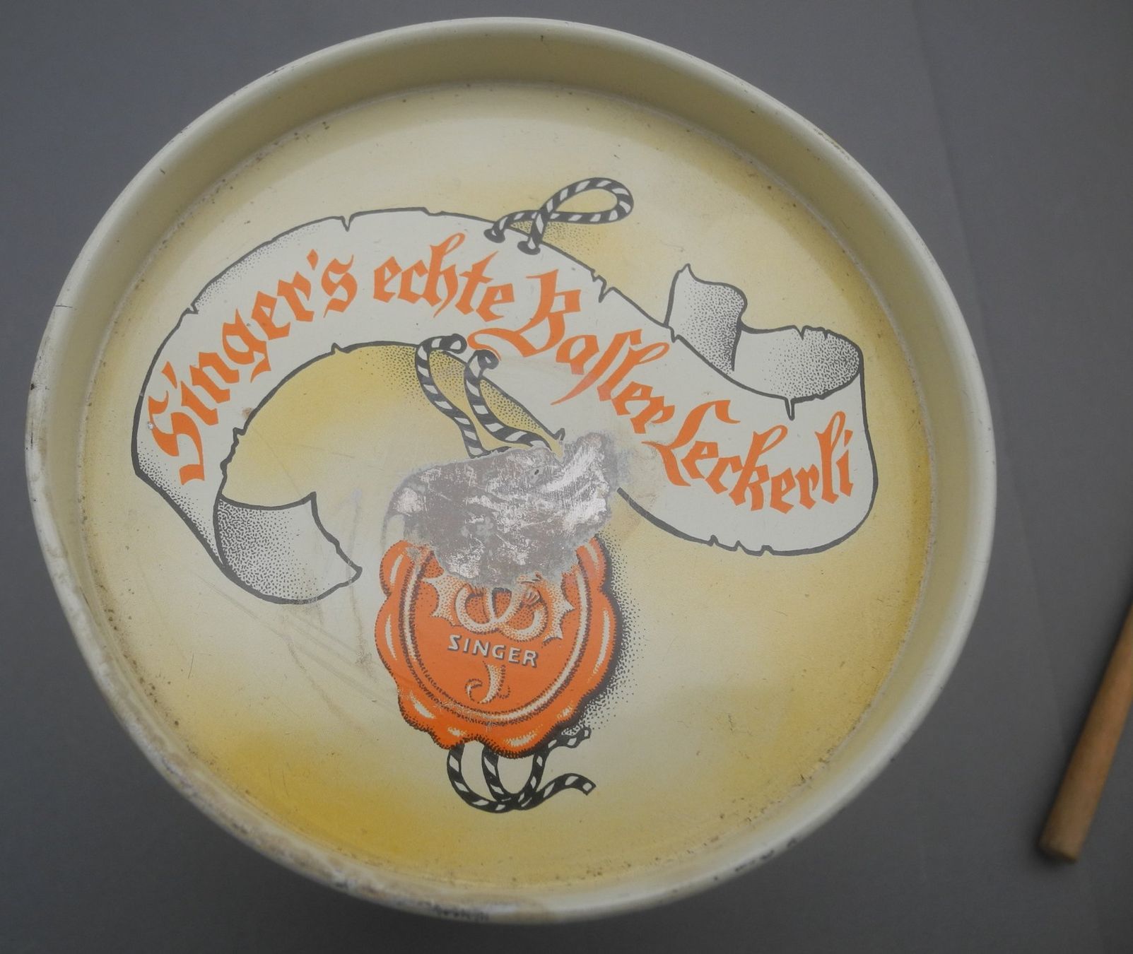 Barattoli: Vintage Singer's echte Basler Leckerli Dose Retro, Nr. 234 – Usato da Kottwil venduto da Crazyrolf 2