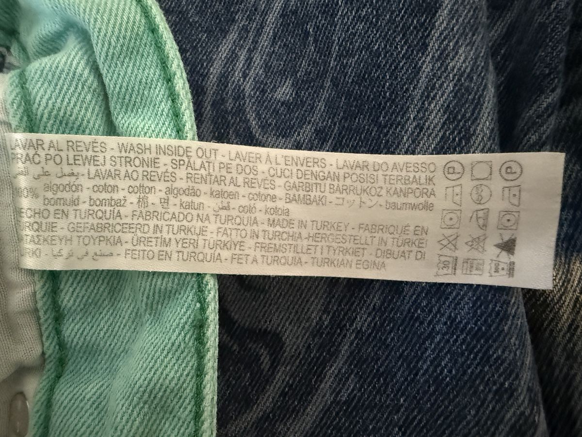 Bershka Jeans: Jean Bershka 90s Wide patchwork multicolore taille 38 – Gebraucht aus Courtételle von ann_57c2 4