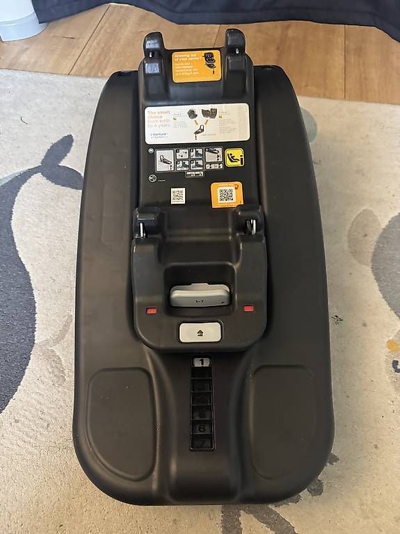 Joie Seggiolini per auto: Joie i Base Advance Isofix – Usato da Kirchberg BE venduto da funblueberry 1