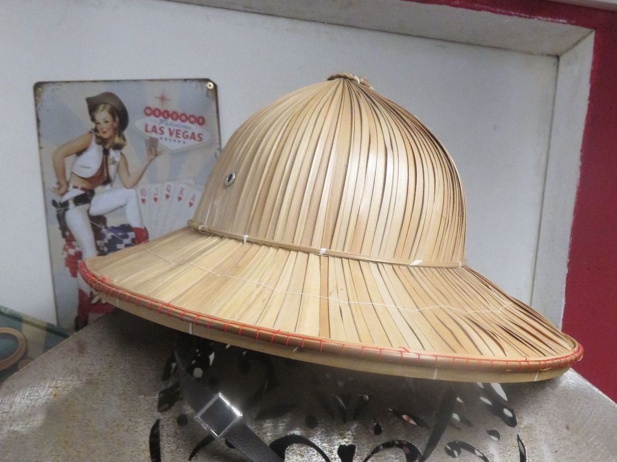 Hüte, Mützen & Caps: Vitnam Hut 🤩 Helm – Gebraucht aus Schötz von Vulkan2