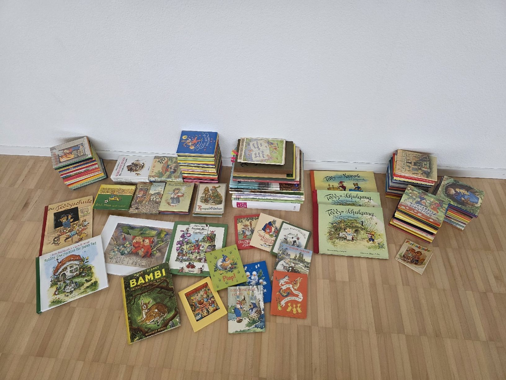 Bücher: Sammlung neuwertiger teils antiker Kinderbücher – Neu (gemäss Beschreibung) aus Uster von Cruleye 3
