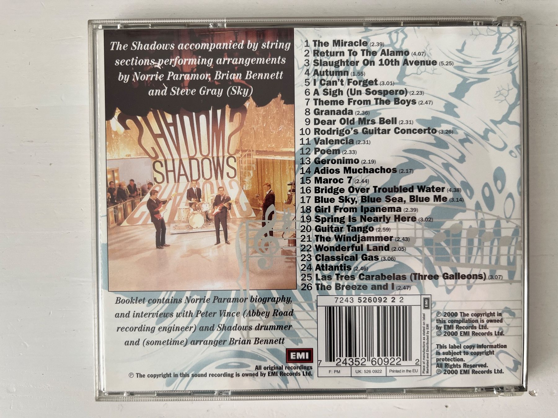 CD: The Shadows - With Strings Attached CD 💿 – Usato da Sierre venduto da black.box 1