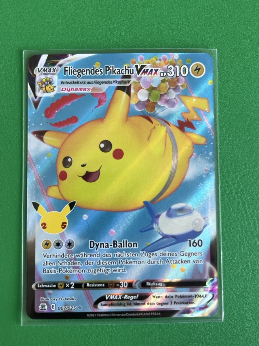 Pokémon Cartes à collectionner: Pokemon Celebrations Fliegendes Pikachu VMAX CEL 007 DE – Neuf (Voir description) à Lommiswil par diti_89