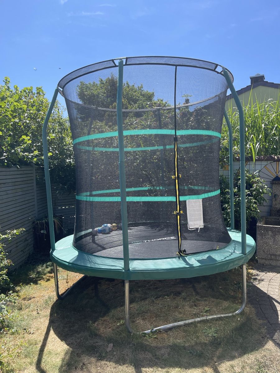 Trampolines: Trampolin 244 cm – D'occasion à Lengnau AG par Rbcltt
